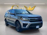 Used 2023 Ford Expedition Max XLT image 3