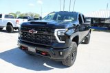 Used 2024 Chevrolet Silverado 2500 ZR2 w/ Technology Package image 3