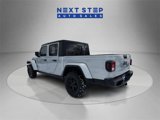 Used 2022 Jeep Gladiator Willys image 5
