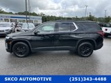 Used 2023 Chevrolet Traverse LT image 2