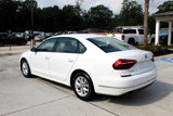 Used 2018 Volkswagen Passat 2.0T image 4