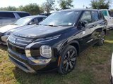 New 2025 Mitsubishi Outlander SE image 2