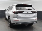 New 2025 Mitsubishi Outlander SE image 3