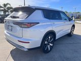 New 2025 Mitsubishi Outlander SE image 3