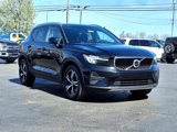 Used 2023 Volvo XC40 B5 Core image 4