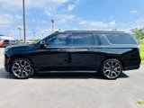 Used 2025 Chevrolet Suburban RST image 4