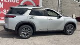New 2025 Nissan Pathfinder SV w/ SV Premium Package image 3