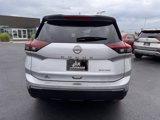 Used 2024 Nissan Rogue SV image 4