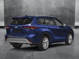 New 2025 Toyota Highlander Platinum image 2