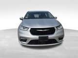Used 2023 Chrysler Pacifica Touring-L image 6