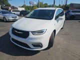 Used 2022 Chrysler Pacifica Touring-L w/ Uconnect Theater Family Group image 6