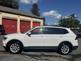 Used 2018 Volkswagen Tiguan SE w/ Panoramic Sunroof Package image 4