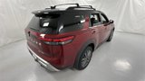 New 2025 Nissan Pathfinder SL image 3