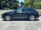 Used 2024 Porsche Macan image 2