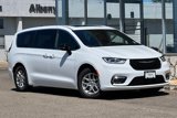 New 2025 Chrysler Pacifica Select image 2