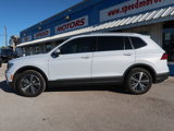 Used 2018 Volkswagen Tiguan SEL image 3