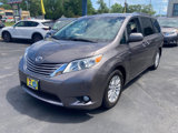 Used 2015 Toyota Sienna image 3
