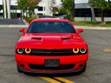 Used 2017 Dodge Challenger SXT image 4