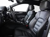 Certified 2025 Porsche Macan Turbo image 5