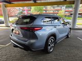 Used 2023 Toyota Highlander XLE image 5