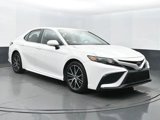 Used 2023 Toyota Camry SE image 2