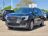 Used 2024 GMC Terrain SLT image 3