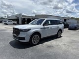 New 2025 Lincoln Navigator Reserve image 2