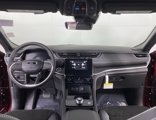 New 2025 Jeep Grand Cherokee Altitude image 5