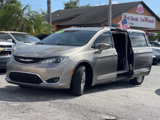 Used 2018 Chrysler Pacifica Touring-L image 3