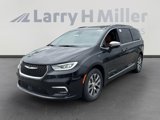 New 2025 Chrysler Pacifica Pinnacle image 4