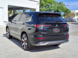 New 2025 Mitsubishi Outlander SE image 3