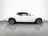 Used 2022 Dodge Challenger GT image 3