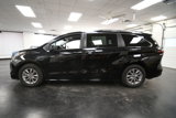 Certified 2023 Toyota Sienna XLE image 4