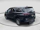 Used 2025 Toyota Sienna LE image 3