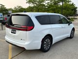 New 2025 Chrysler Pacifica Select image 5