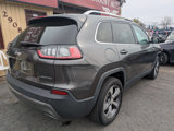 Used 2019 Jeep Cherokee Limited image 5