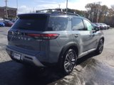 New 2025 Nissan Pathfinder SL w/ SL Premium Package image 6