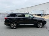 Used 2019 Mitsubishi Outlander AWD image 5
