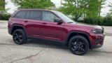 Used 2024 Jeep Grand Cherokee Altitude image 2