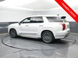 Used 2024 Hyundai Palisade Calligraphy image 3