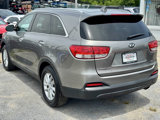 Used 2017 Kia Sorento LX w/ LX Convenience Package image 5
