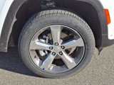 New 2025 Jeep Grand Cherokee Limited w/ Luxury Tech Group II image 5