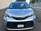 Used 2022 Toyota Sienna LE image 2