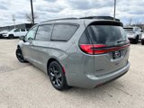 New 2025 Chrysler Pacifica Limited image 5