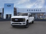 New 2025 Ford F350 Platinum image 2