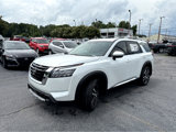 New 2025 Nissan Pathfinder Platinum image 3