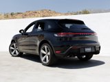 Used 2025 Porsche Macan image 3