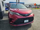 Used 2024 Toyota Sienna XSE image 3