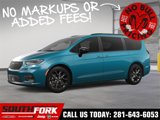 New 2025 Chrysler Pacifica Limited image 2