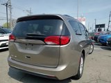 Used 2017 Chrysler Pacifica Touring-L image 5